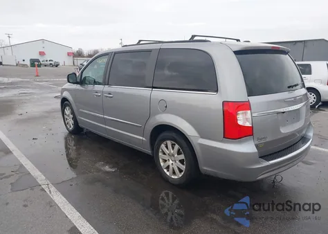 2016 Chrysler Town & Country Touring z USA, uszkodzony, nr VIN 2C4RC1BG1GR173430